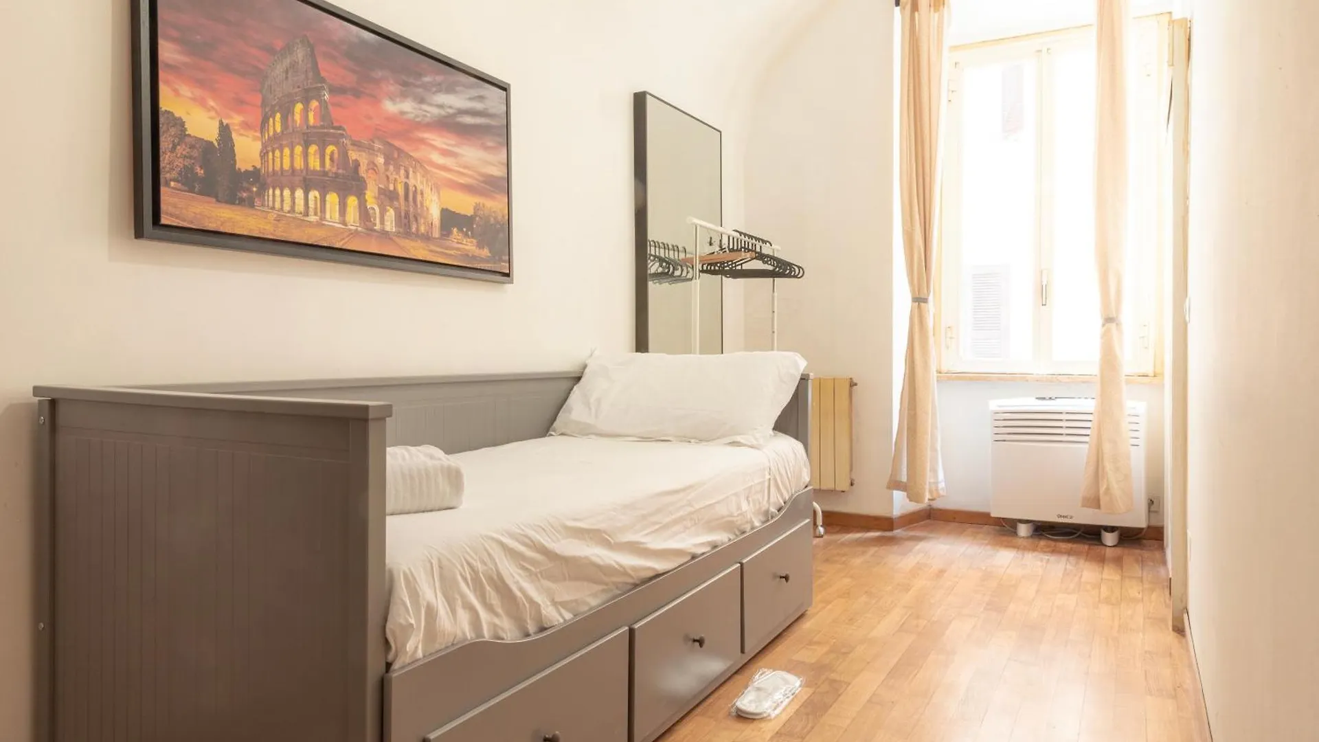 Apartment San Lorenzo Rome 31